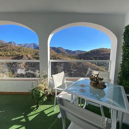 Mirador De La Axarquia Apartment Фригиляна Екстериор снимка