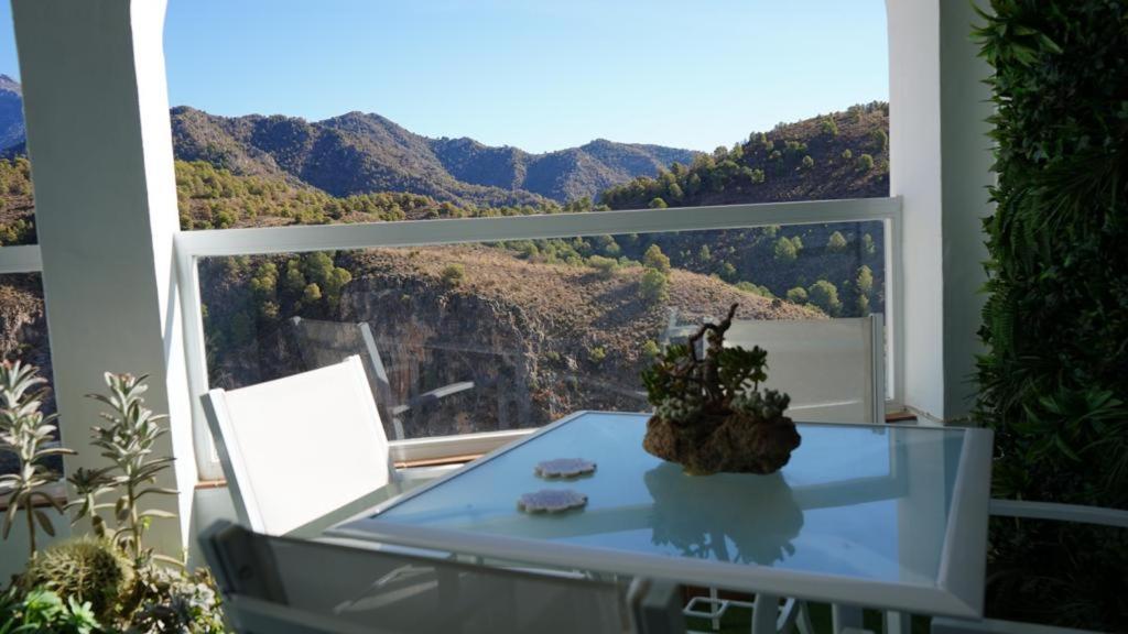 Mirador De La Axarquia Apartment Фригиляна Екстериор снимка